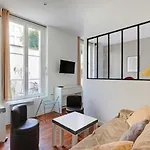 Appartement Magnifique 2 Pieces, Clair Neuf